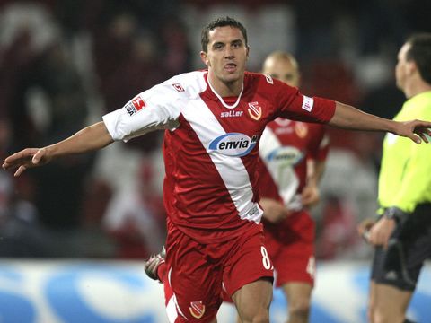 Image of Rangelov: Staying put