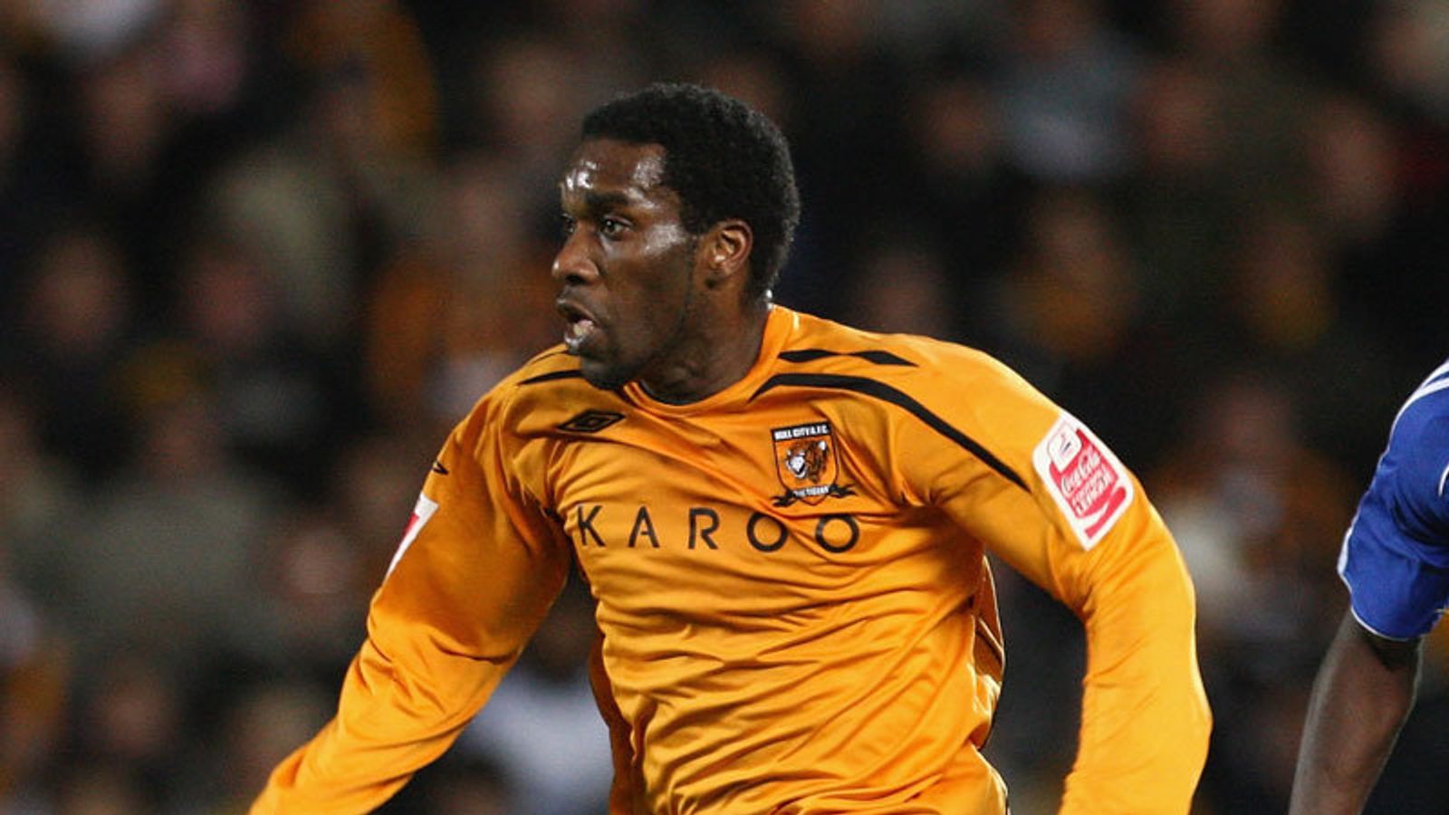 JAY JAY OKOCHA HULL CITY V CHELSEA KC STADIUM HULL ENGLAND 26 September  2007 Stock Photo - Alamy