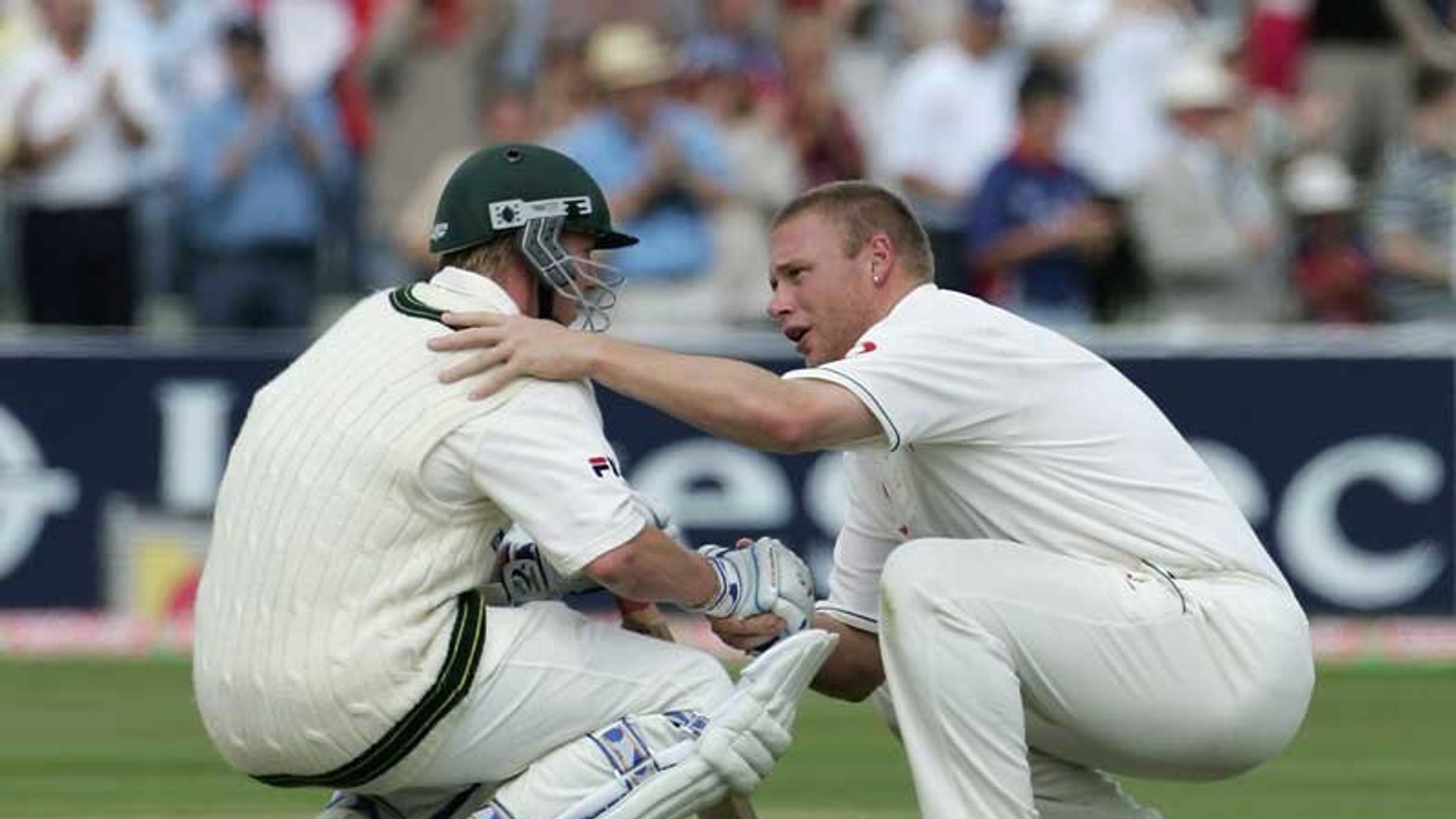 BrettLeeAndrewFlintoff_1034597.jpg?20080