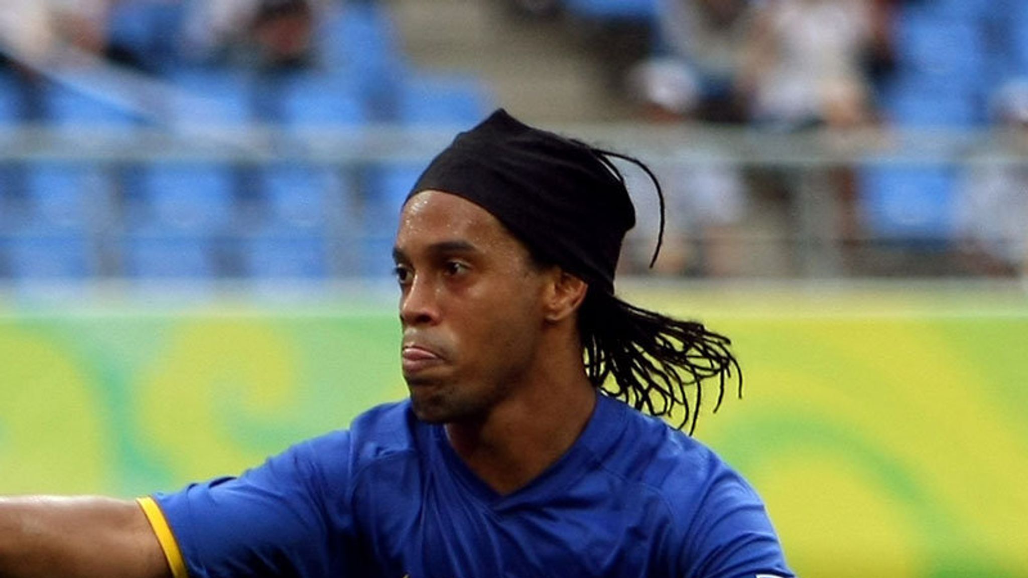 Ronaldinhos Full Name And The Story Of His Unparalleled Football Career - copu93s