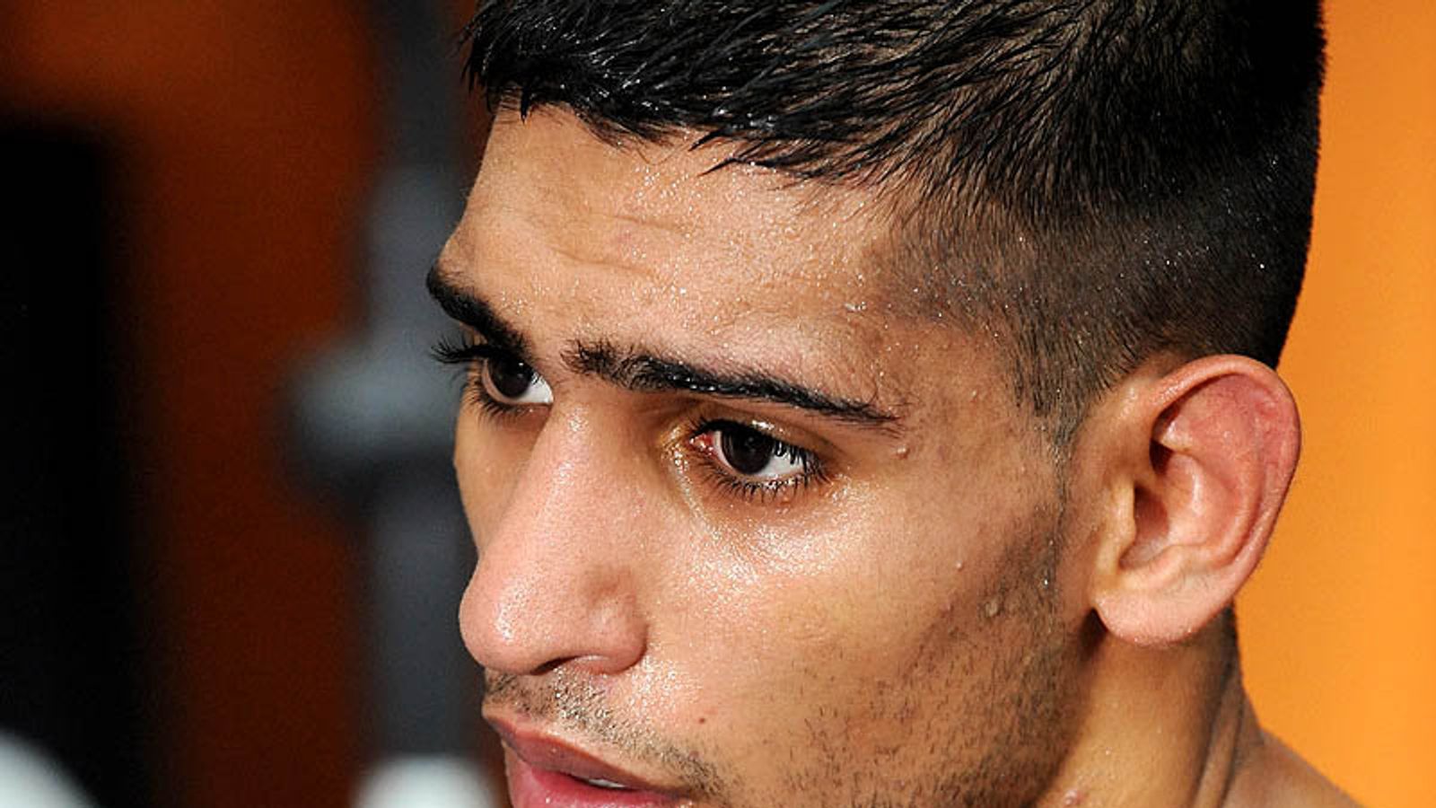 Risky business for Amir | Boxing News | Sky Sports