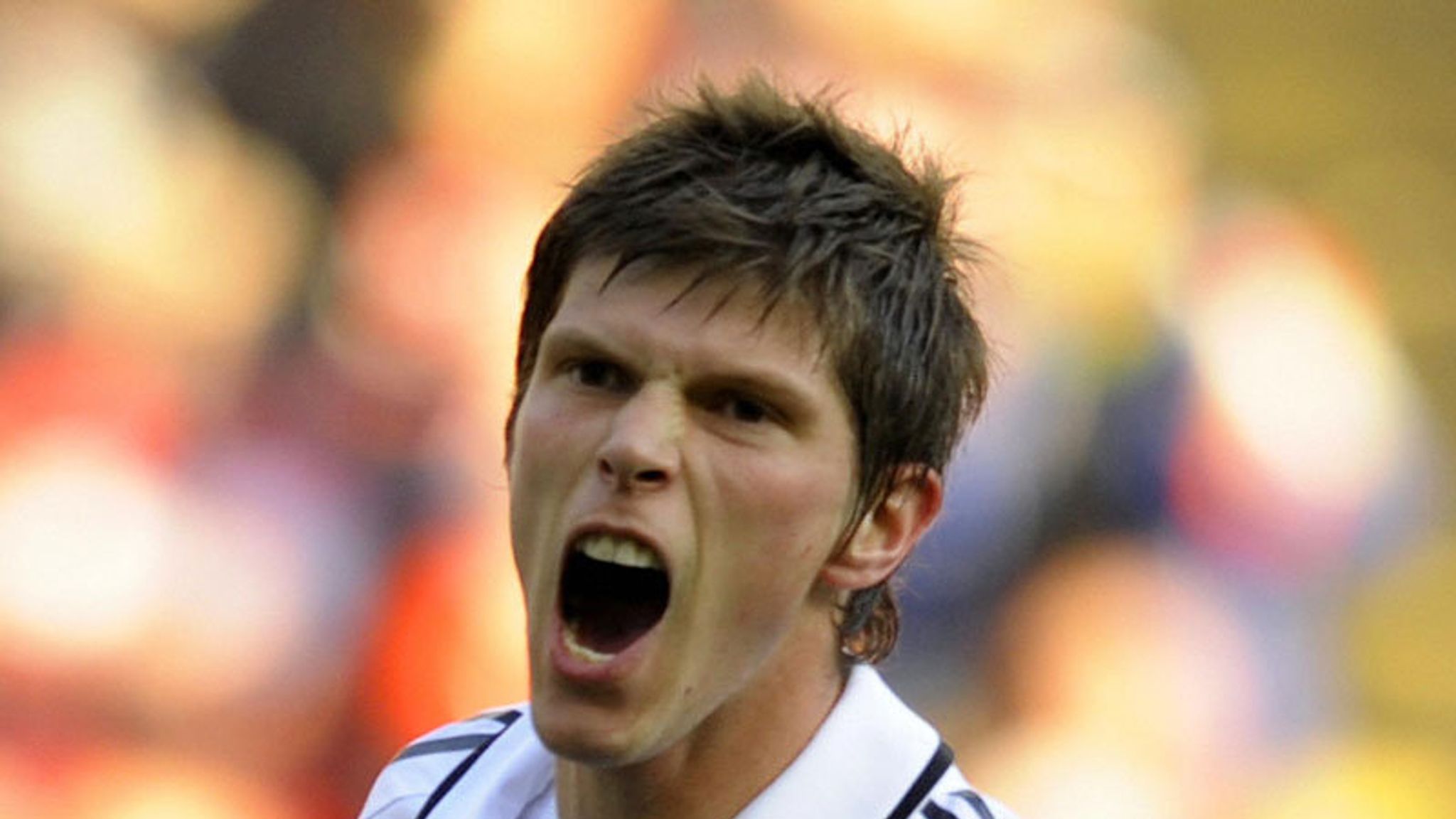 Huntelaar weighs up options | Football News | Sky Sports