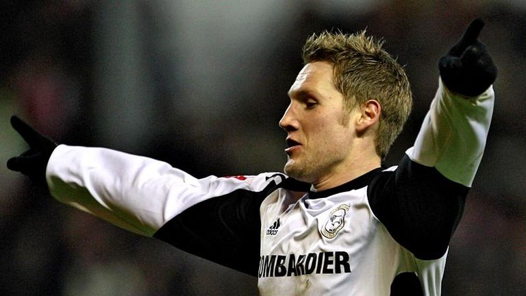 Kris Commons scores Derby Countys third goal.