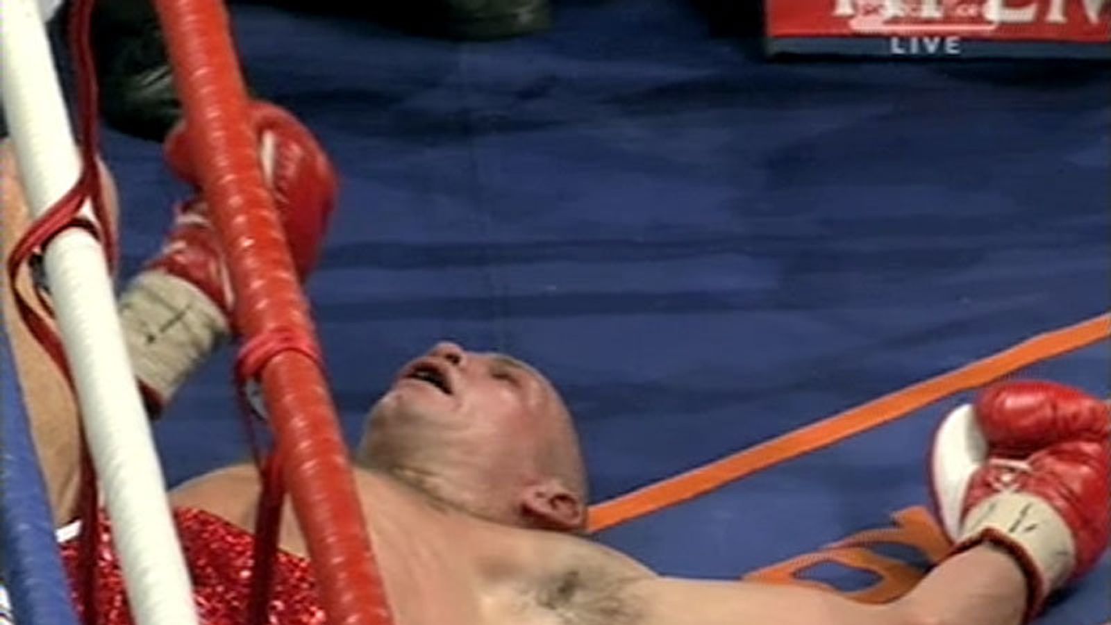 Cook KO'd in four | Boxing News | Sky Sports