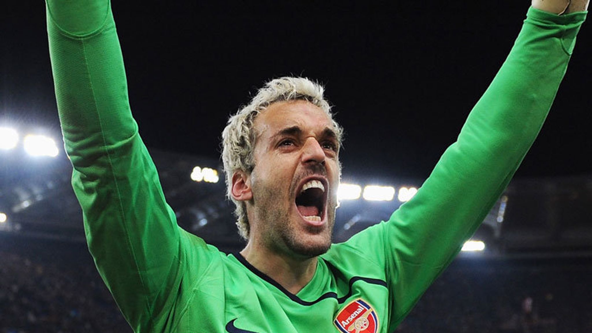 Almunia proud of team-mates | Football News | Sky Sports