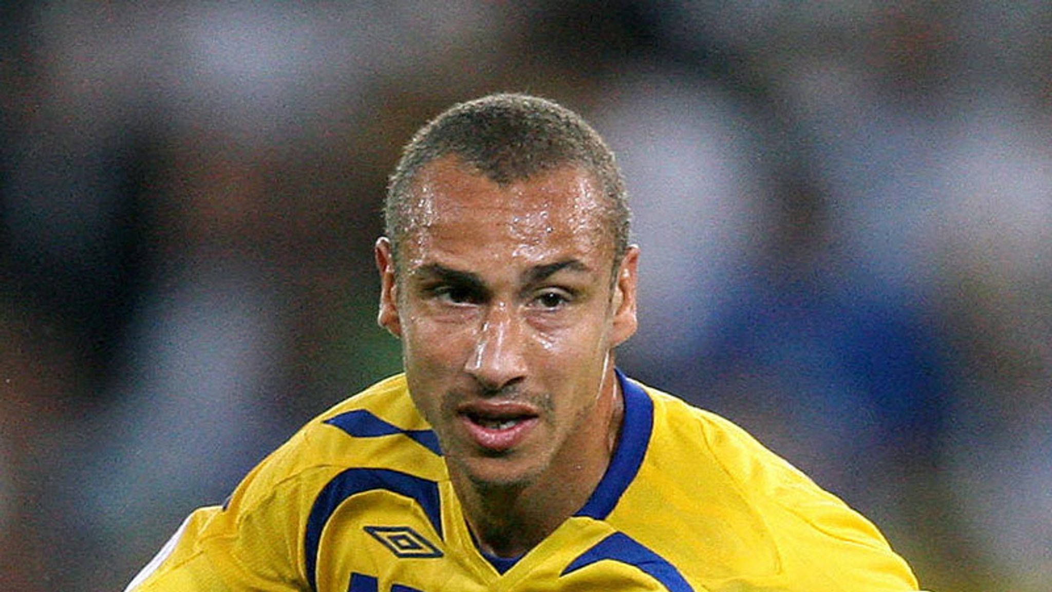 Larsson leaves Sweden squad | Football News | Sky Sports