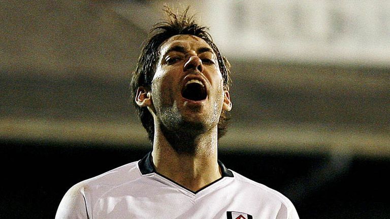 Clint Dempsey reacts to Fulham falling behind in the final minute.