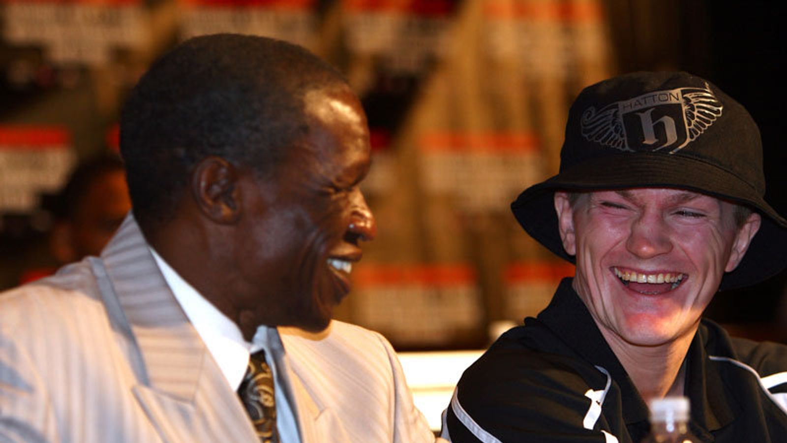 Floyd irons out some issues | Boxing News | Sky Sports