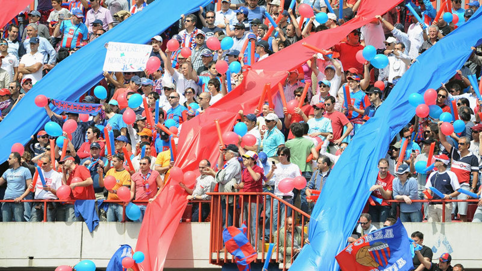 Bristol UK - EDDG ---------------------------------- Turino (Turin) Italy -  LIMF PMDG 737-800 First time at Turino and what a beautiful approach and  climb out from 36 it is, Recommend! | Facebook, image size:1600x900