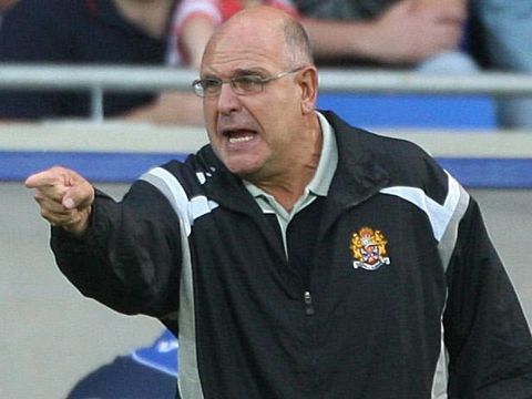 Image of Still:: Set to sign Hendry