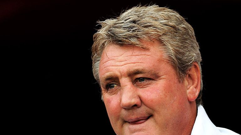 Steve Bruce watches his side play host to Chelsea at the Stadium of Light.