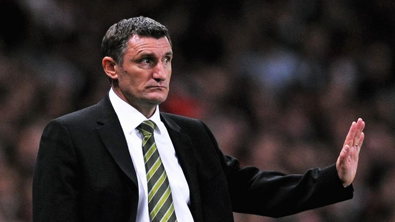 61st minute: Tony Mowbray introduces Lee Naylor to replace Aiden McGeady.