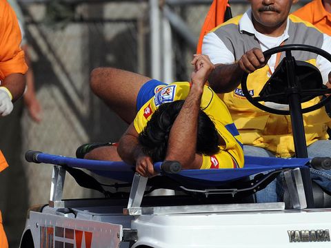 Image of Vargas: Broken leg agony