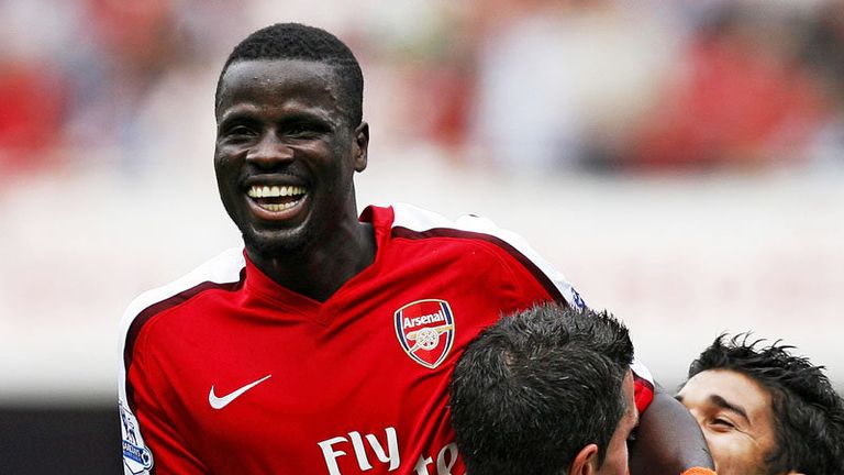 Eboue gets the final touch as Arsenal increase their lead to 3-0.