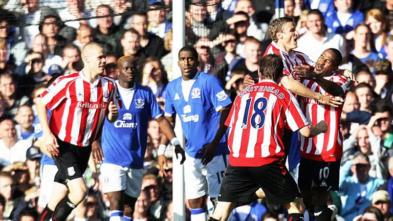 Stoke City take the lead at Goodison through a Robert Huth header