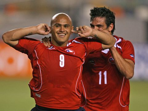 Image of Suazo: Fearsome frontman