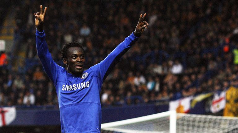 Essien makes it 2-0 to Chelsea with a near post header