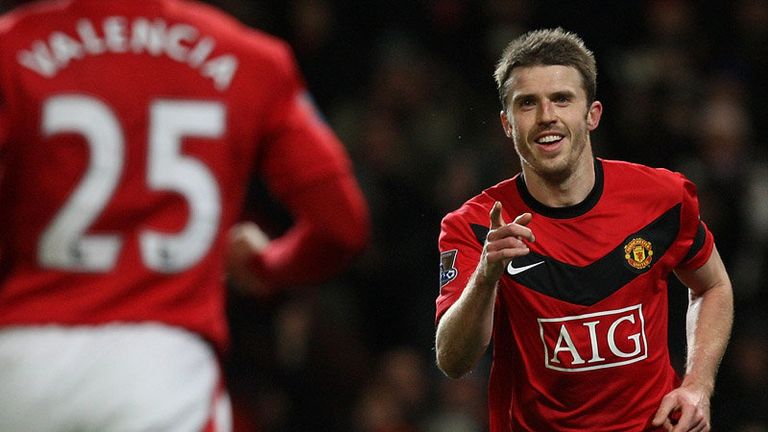 Carrick thanks Valencia who cut the ball back to the England midfielder