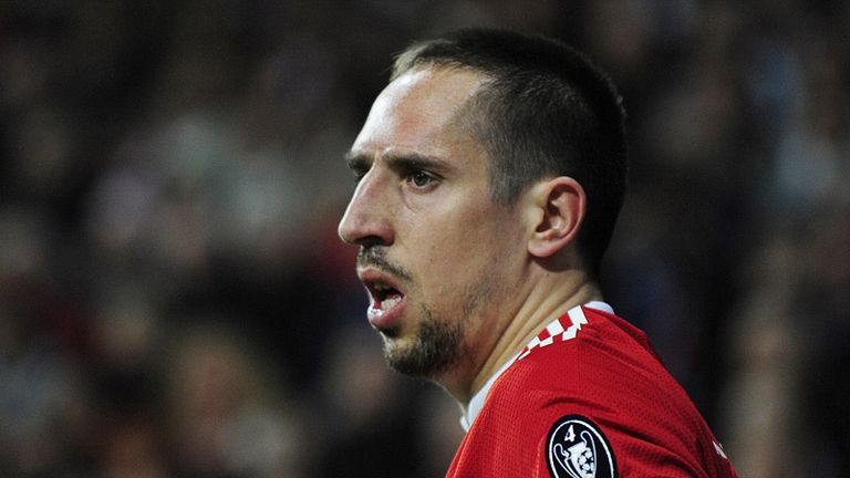 Franck Ribery starts for Bayern despite suffering a hamstring injury at the weekend