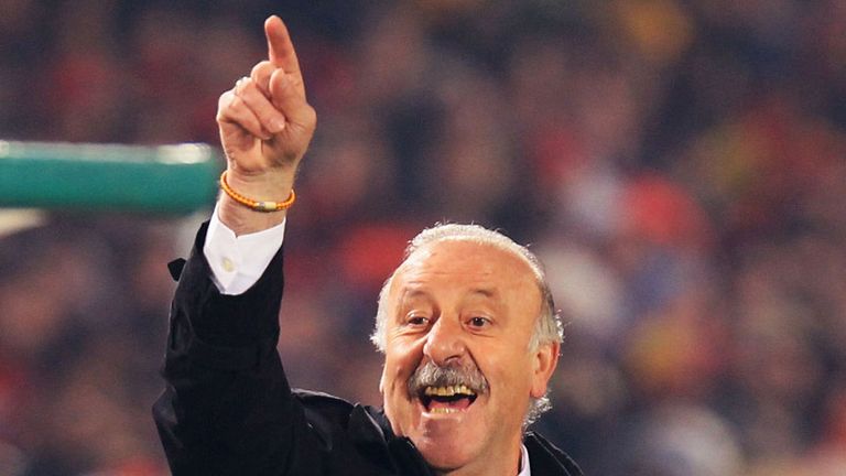 Vicente del Bosque points the way.
