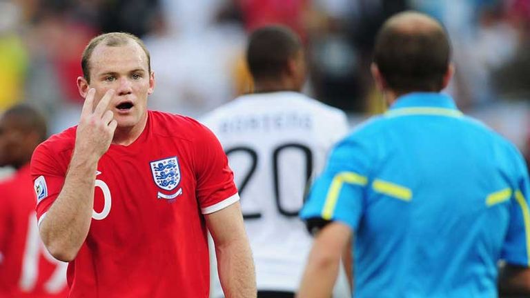 Wayne Rooney asks how the referee missed Frank Lampards goal.