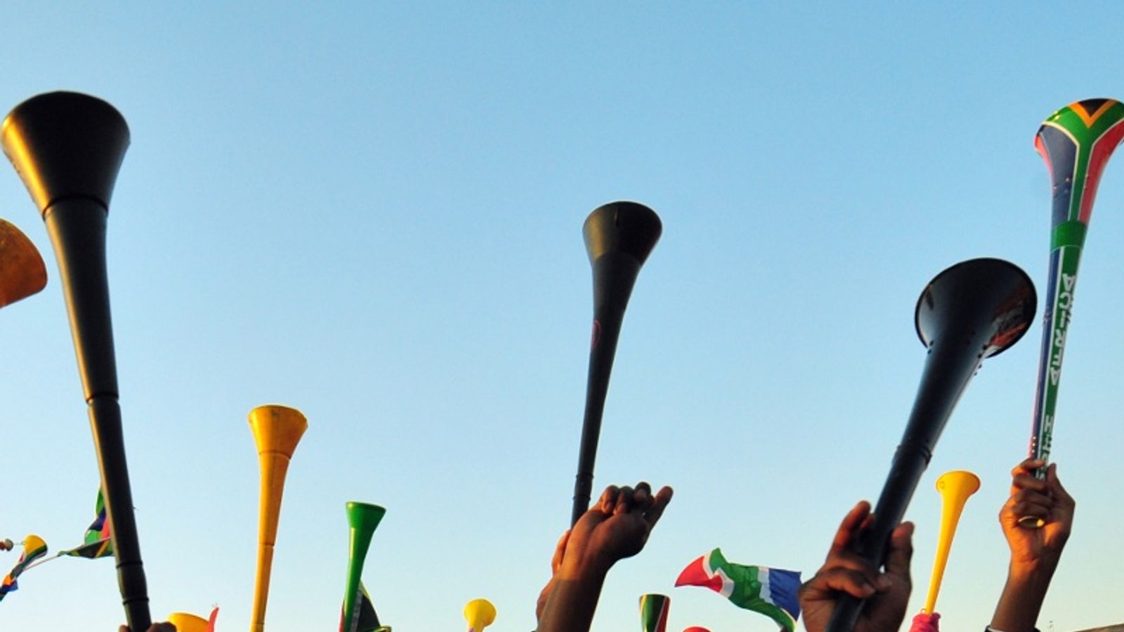 https://e0.365dm.com/10/07/1600x900/vuvuzela-generic_2480159.jpg?20100723124232