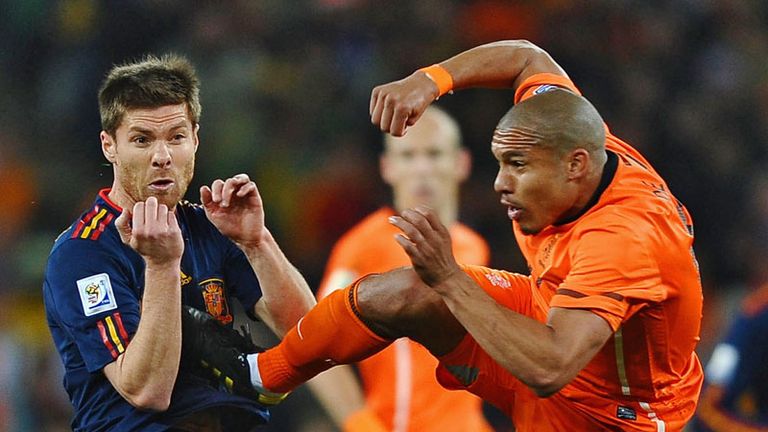 De Jong is lucky to escape a red card after this foul on Xabi Alonso