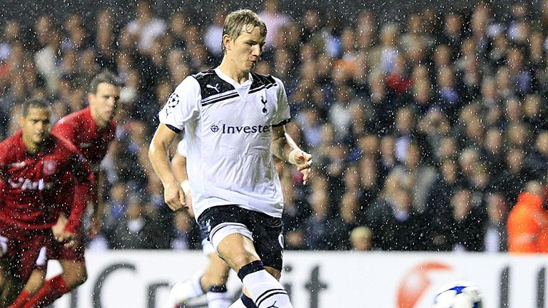 Pavlyuchenko nets from the spot