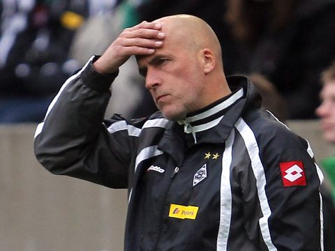 Image of Frontzeck: Walking wounded