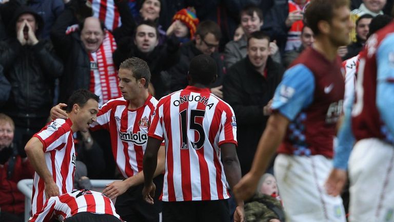 Sunderland go in front versus Aston Villa following an own goal by Richard Dunne.