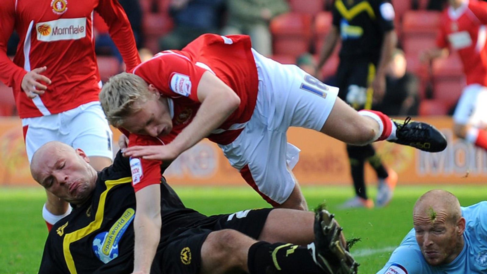 Alex make Pirates walk the plank | Football News | Sky Sports