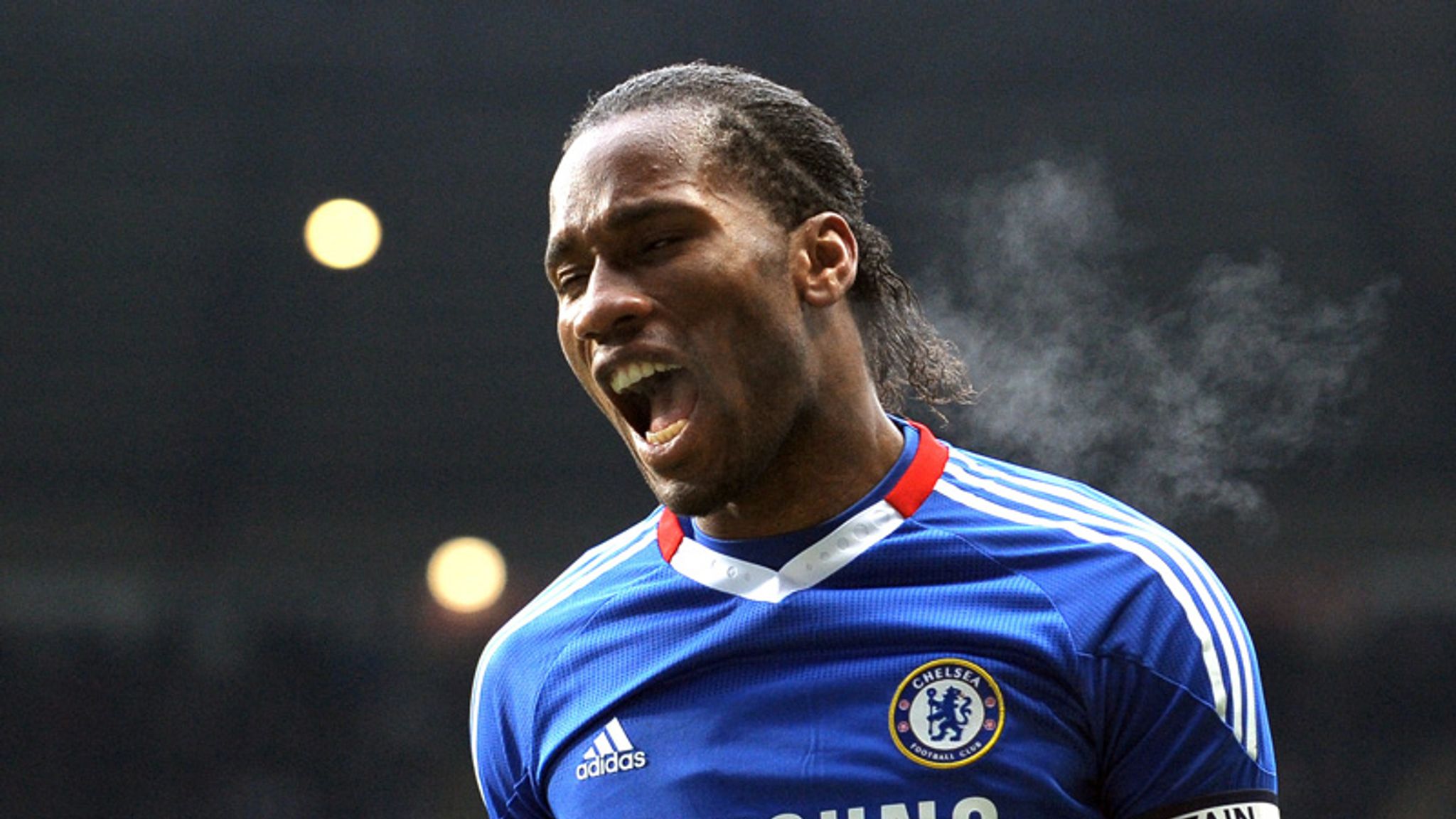 Drogba wants to remain with Chelsea 'family'