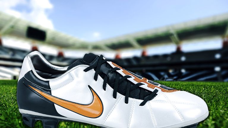 Perforar digestión audible Nike - Total 90 Laser Elite FG | Football News | Sky Sports