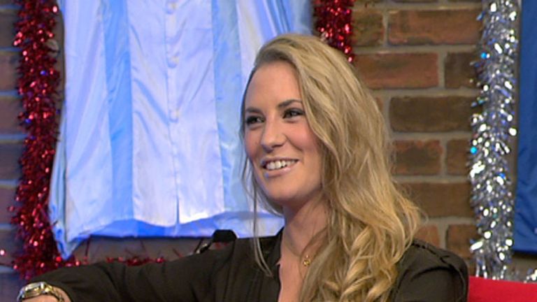 Georgie Thompson pranks David Jones live on Sky Sports News 