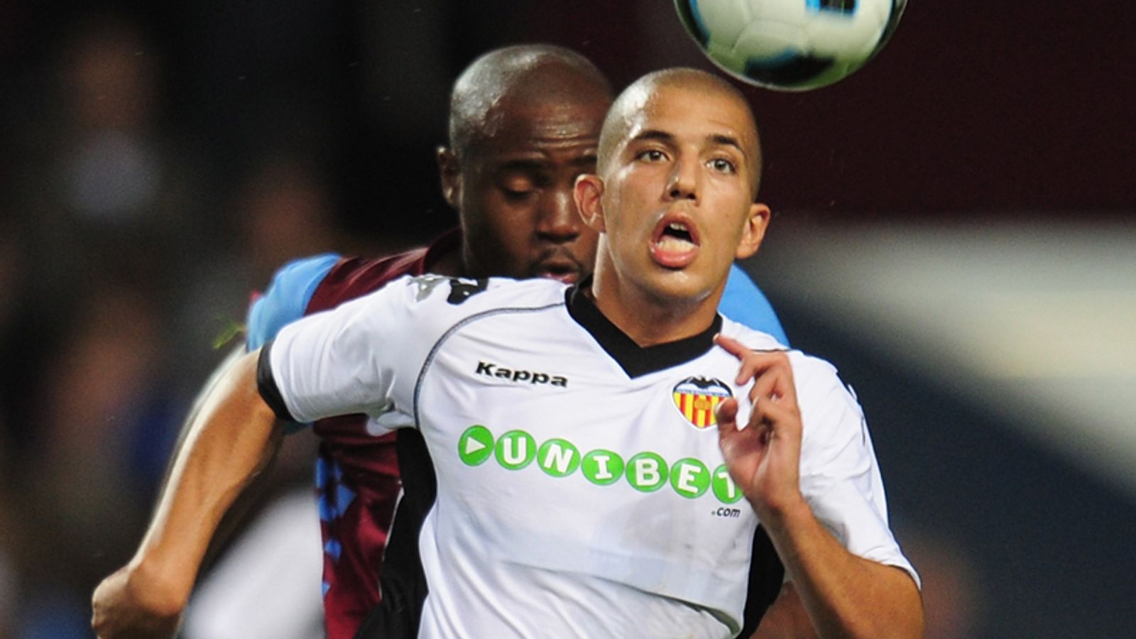 Playmaker Sofiane Feghouli Is Keen Sort Out His Contract Extension At Valencia Football News