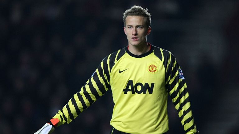 Anders Lindegaard makes his debut for Manchester United