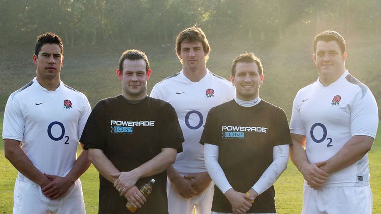 Reporter Tony Curtis with Shontane Hape, Tom Wood and Andrew Sheridan