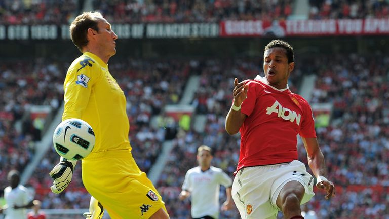 Nani rounds Mark Schwarzer in the run up to Antonio Valencias goal against Fulham