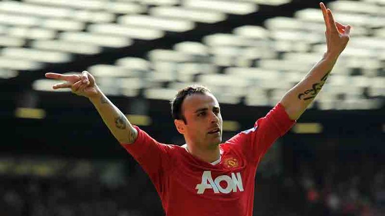 Dimitar Berbatov puts Man Utd ahead against Fulham - although there was a hint of offside