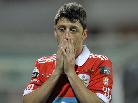 Image of Menezes is looking to leave Benfica in search of regular first-team football