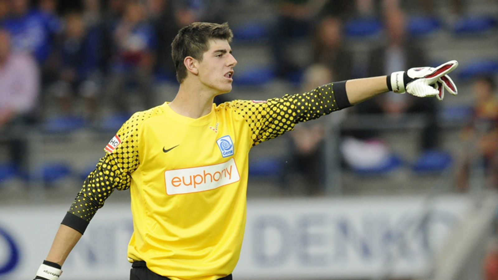 Blues agree Courtois deal | Football News | Sky Sports