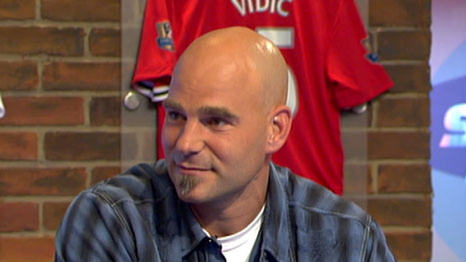 Hahnemann boost for Moyes Football News Sky Sports