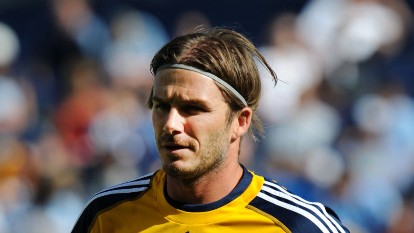 Fernandes serious over Beckham | Football News | Sky Sports