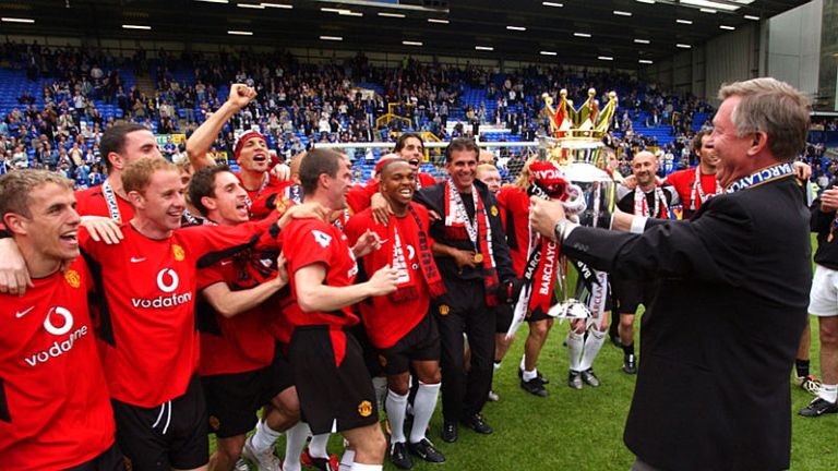 A sight that the United fans never thought they'd see again, as Sir Alex's decision to postpone retirement seemed to have payed off.