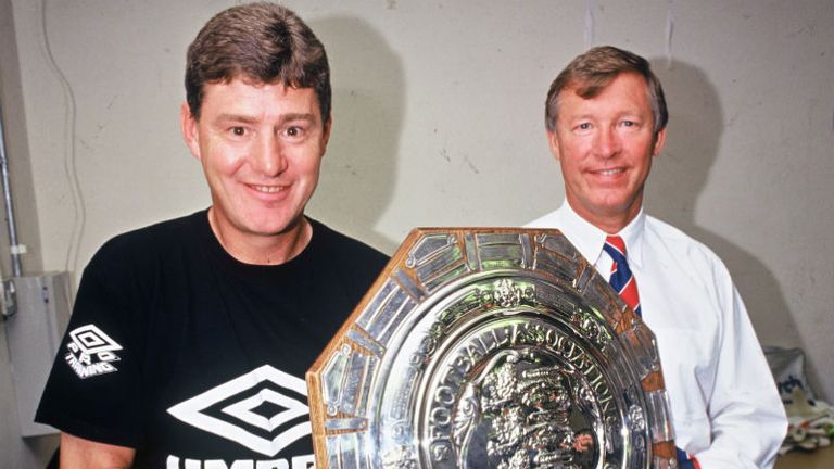 After Archie Knox's departure Ferguson brought in Brian Kidd as assistant manager, who helped United to a Charity Shield victory in his first match.