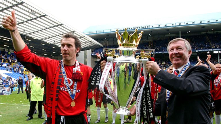 After an uncharacteristic bare patch in his career, Fergie was soon back to winning ways, as he lifted yet another Premier League title in 2003.