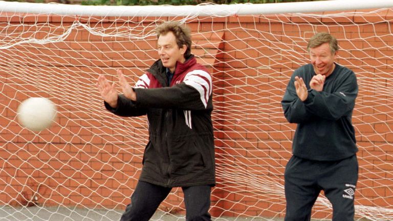 Never a natural keeper, Ferguson teamed up with leader of the opposition Tony Blair to face a few shots at Devonshire Road Primary School in Blackpool.