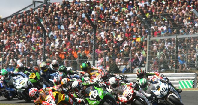 Decider: The 2012 BSB season will again finish at Brands Hatch (credit: www.britishsuperbike.com)
