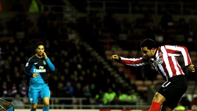 Kieran Richardson notches the opener in the FA Cup fifth round clash at the Stadium of Light