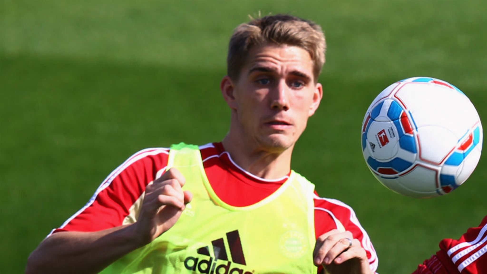 Nils Petersen seals permanent transfer to Werder Bremen from Bayern